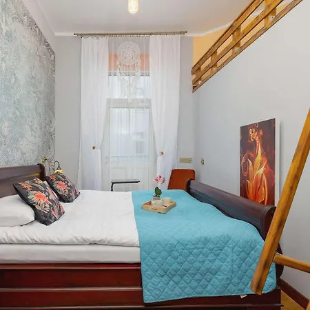 Designer Apartment Next To Wawel Castle By Renters Prestige-2
